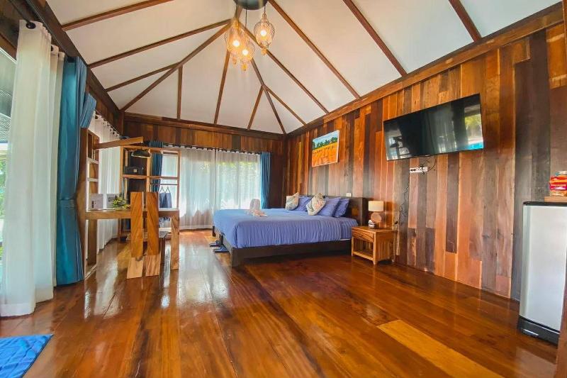 Buffalo Island Resort image