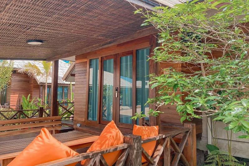 Buffalo Island Resort image