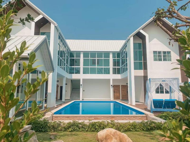 Buffalo Island Resort image