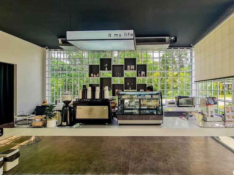 It My Life Cafe X Camp image