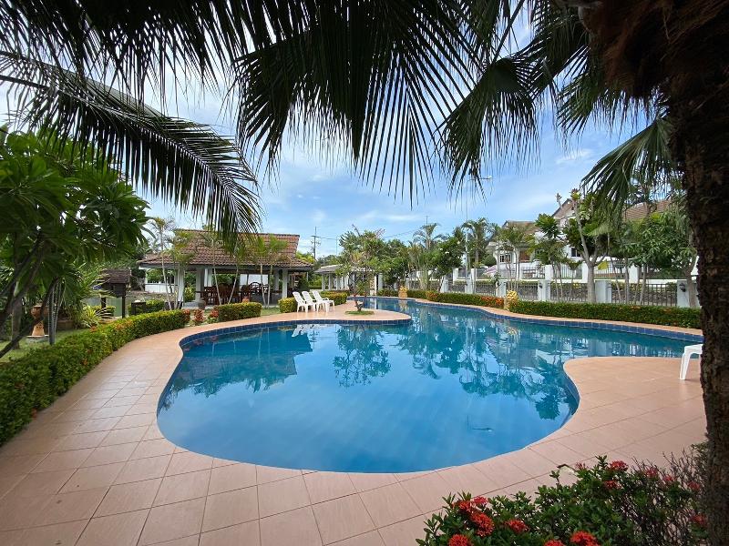 Baan Sanuan Resort By Zuzu image