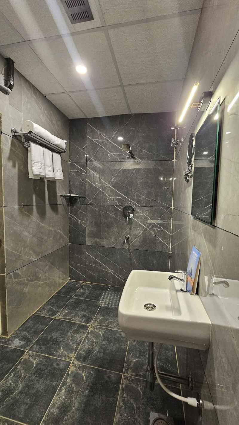 Emerald Urban Comforts image