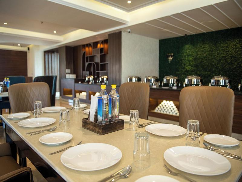 Grand Luxotica By Dls Hotels image