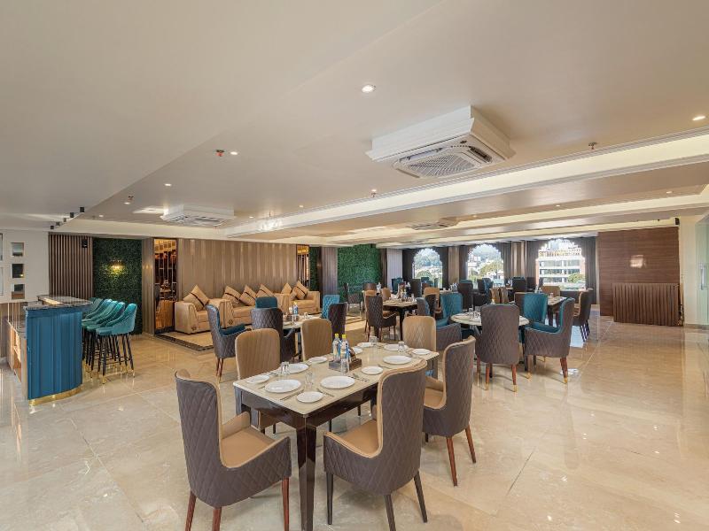 Grand Luxotica By Dls Hotels image