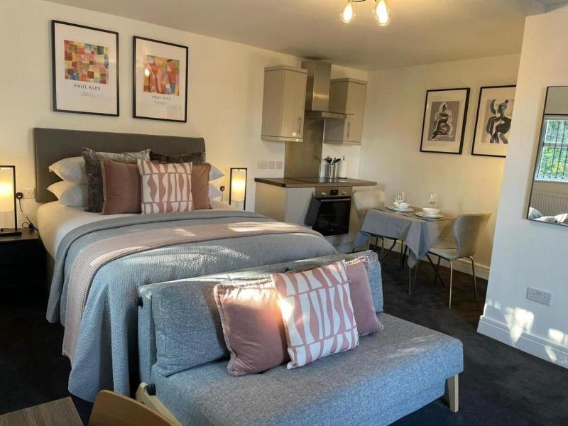 The Woden Boutique Hotel Walsall M6 J9 image