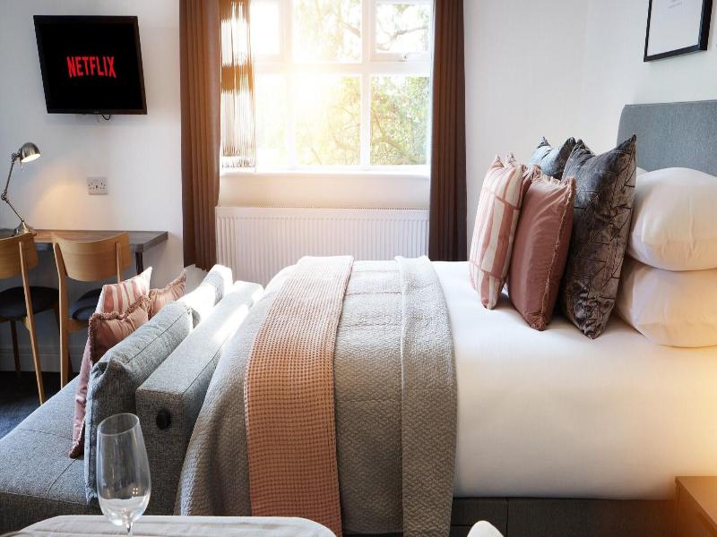 The Woden Boutique Hotel Walsall M6 J9 image
