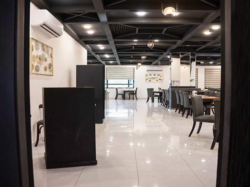 Amman West Luxury Hotel — restaurant