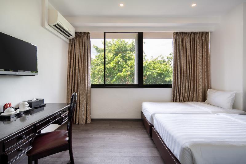 The Quay Hotel Little India image