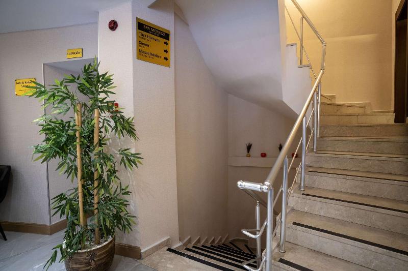 Uğurlu Hotel