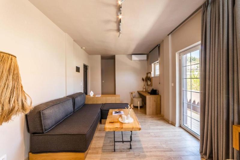 Thalassa Cape Hotel - Image 2