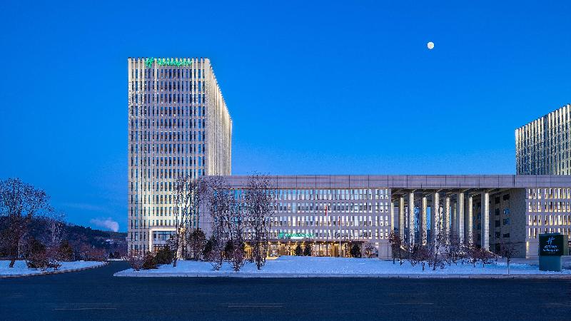 Holiday Inn Liaoyuan City Center image