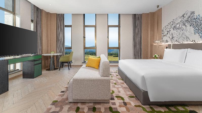 Holiday Inn Liaoyuan City Center image