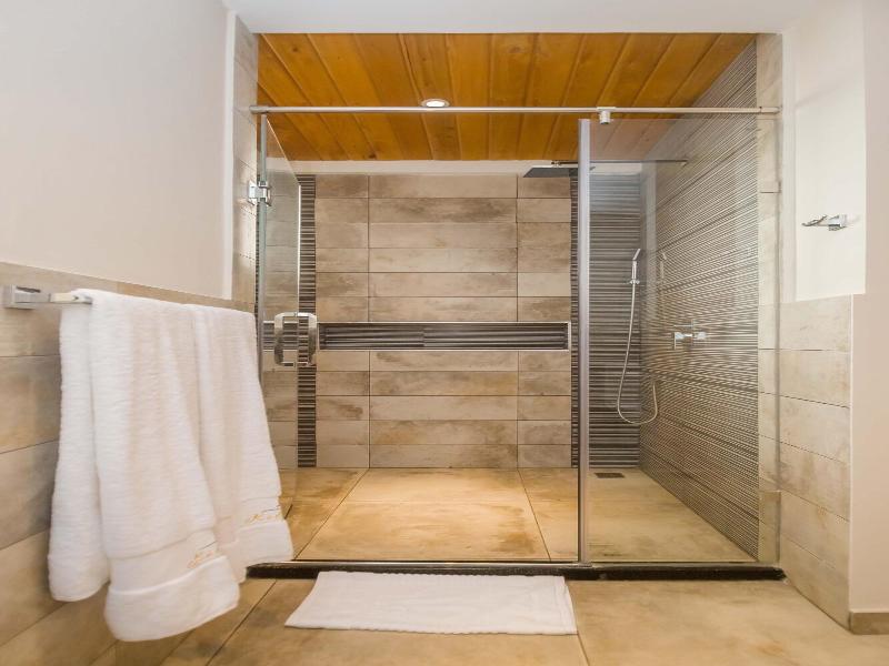 Kiluwa Serviced Apartments & Spa image