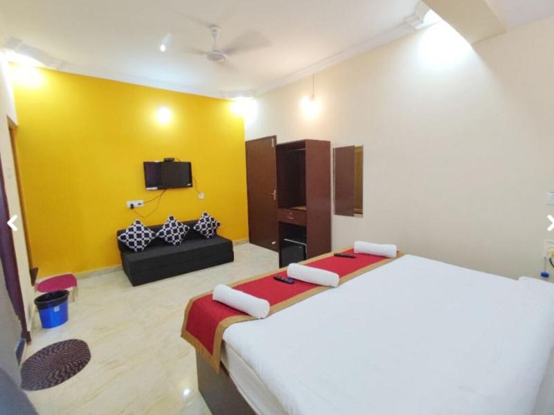 Candolim Aloft image