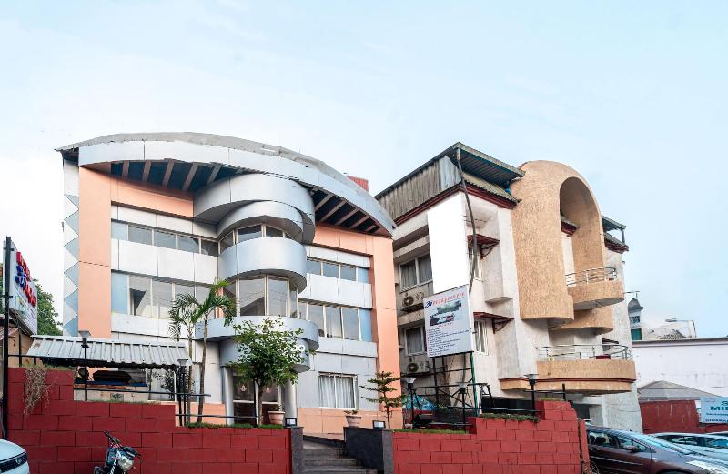 Itsy Hotels Anupam image