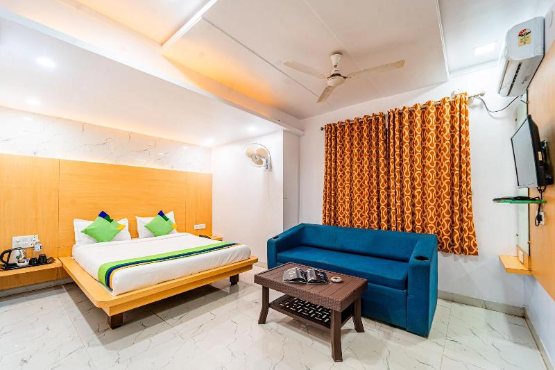 Itsy Hotels Anupam image