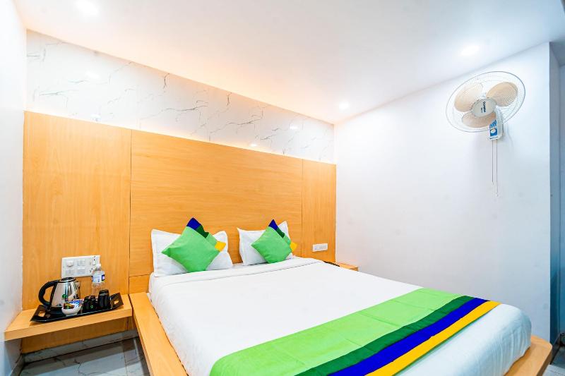 Itsy Hotels Anupam image