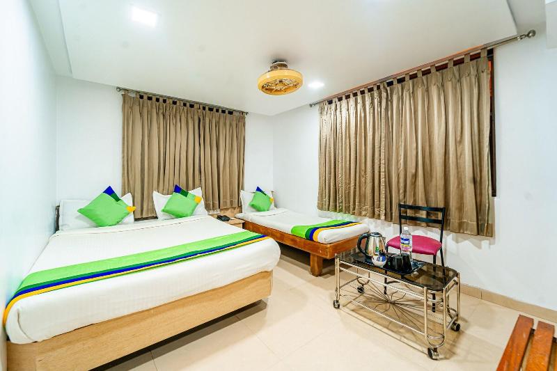 Itsy Hotels Anupam image