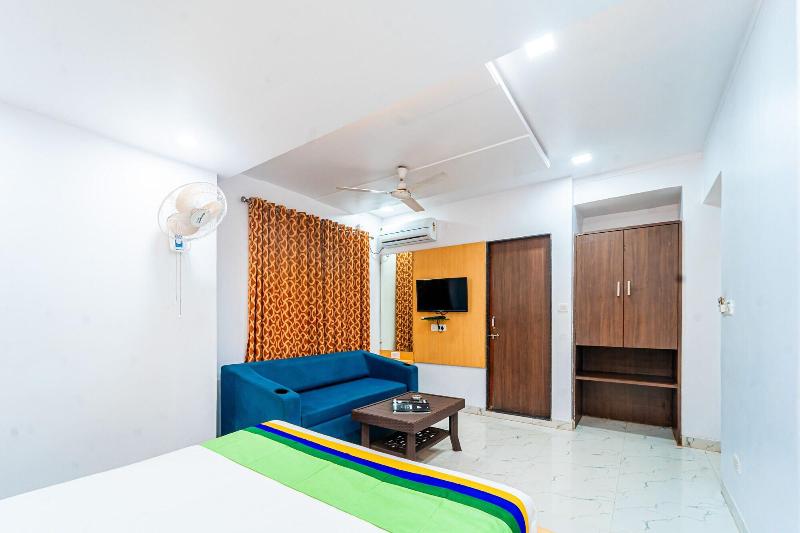 Itsy Hotels Anupam image
