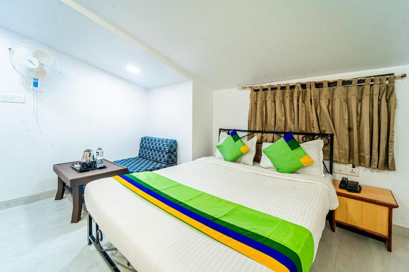 Itsy Hotels Anupam image