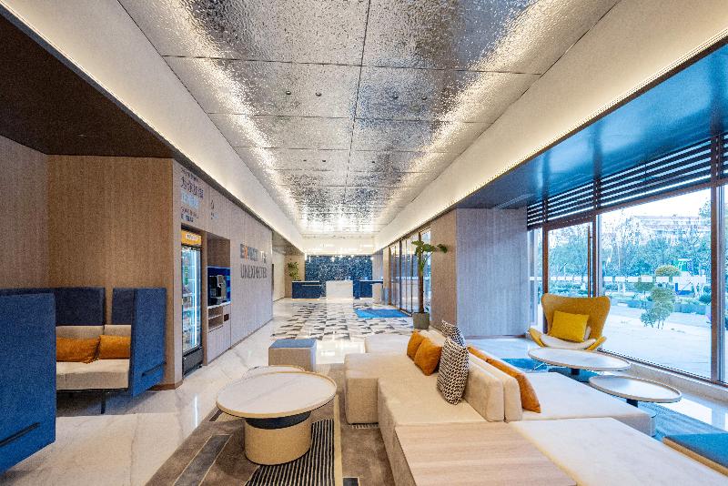 Holiday Inn Express Wuhan East Lake image