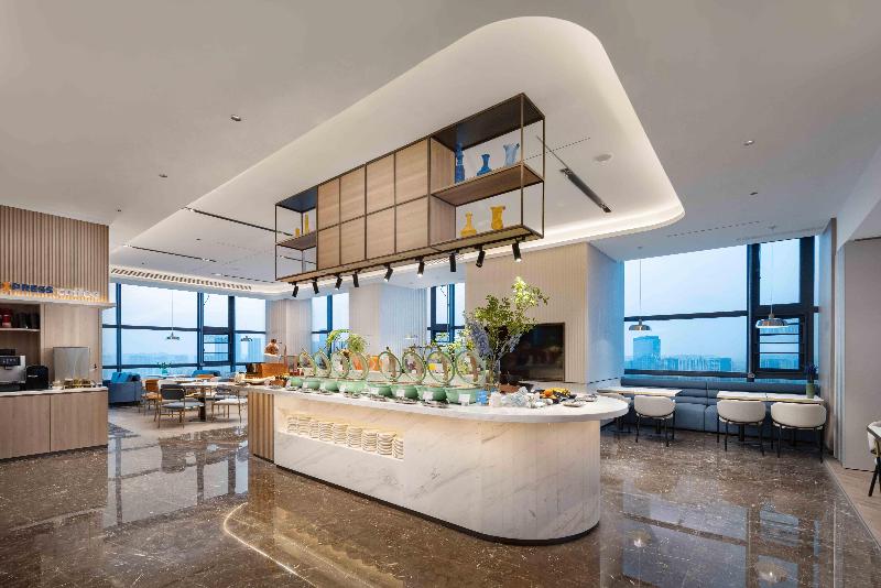 Holiday Inn Express Wuhan East Lake image