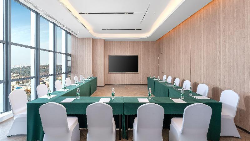Holiday Inn Express Wuhan East Lake image