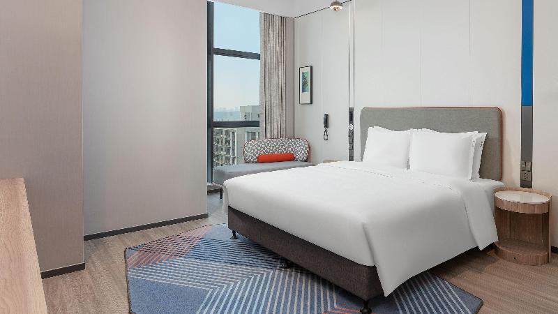 Holiday Inn Express Wuhan East Lake image