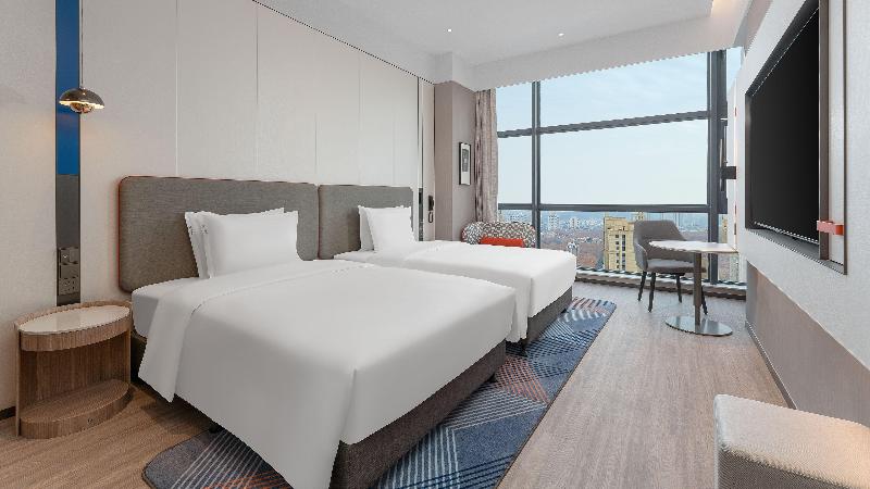 Holiday Inn Express Wuhan East Lake image