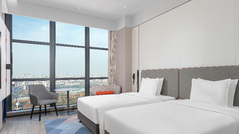 Holiday Inn Express Wuhan East Lake image