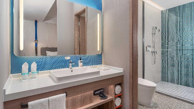 Holiday Inn Express Wuhan East Lake image