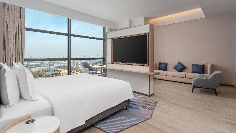 Holiday Inn Express Wuhan East Lake image
