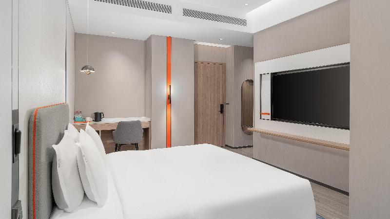 Holiday Inn Express Wuhan East Lake image