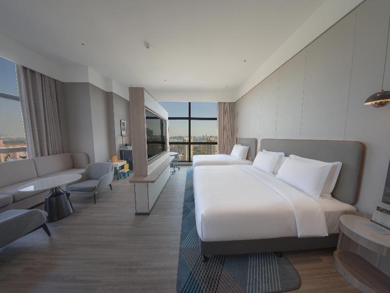 Holiday Inn Express Wuhan East Lake image