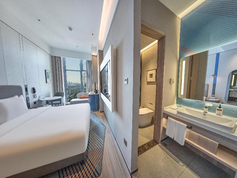 Holiday Inn Express Wuhan East Lake image
