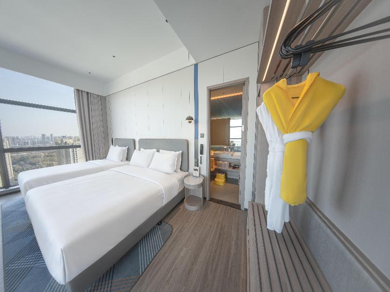 Holiday Inn Express Wuhan East Lake image