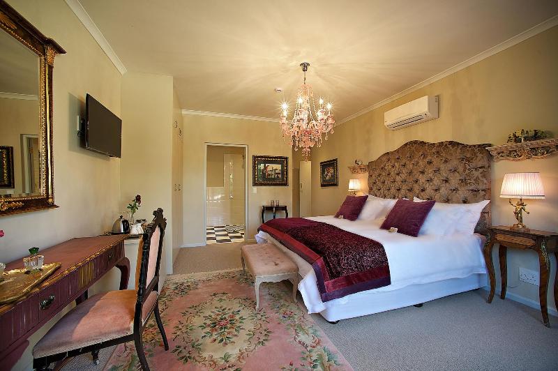 Baruch Guest House on Lovell image