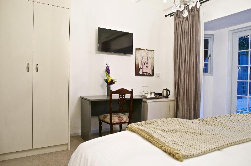 Baruch Guest House on Lovell image