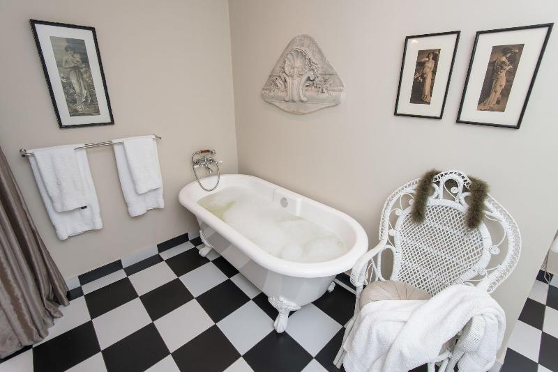 Baruch Guest House on Lovell image
