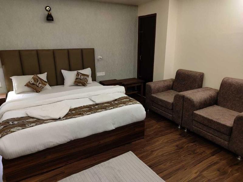 Divsai Retreat image