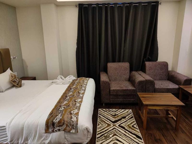Divsai Retreat image