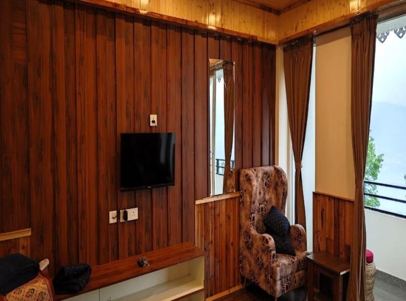 Divsai Retreat image