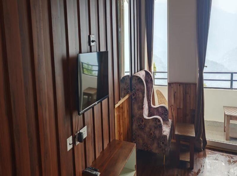 Divsai Retreat image