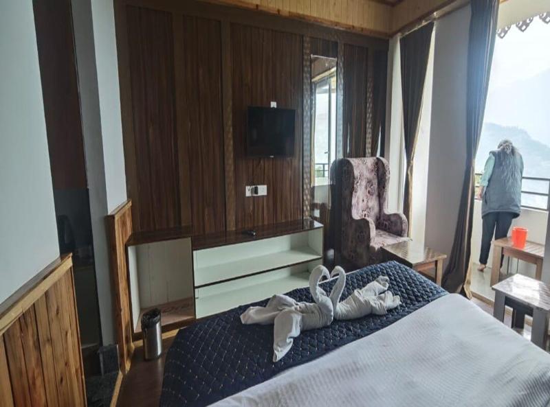 Divsai Retreat image
