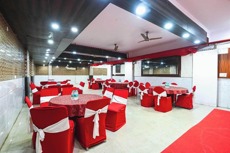 Treebo Green View, Noida image