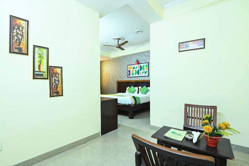 Treebo Green View, Noida image