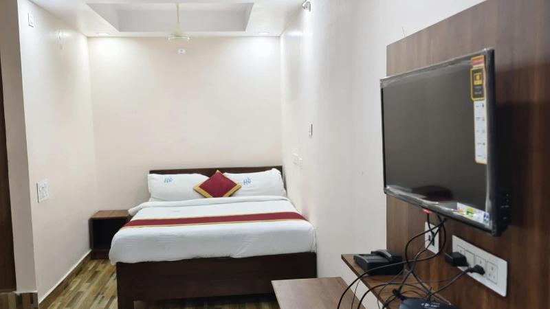 Hotel Radha Krishna image