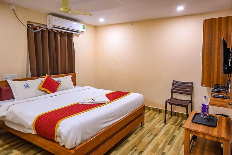 Hotel Radha Krishna image
