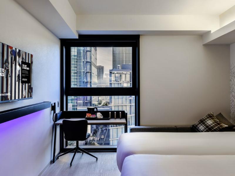 Yotel Tokyo Ginza image
