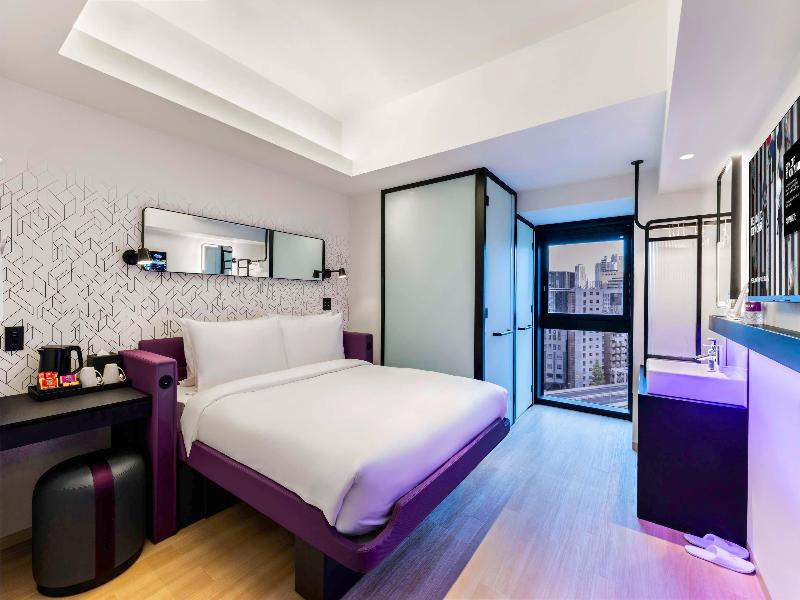 Yotel Tokyo Ginza image